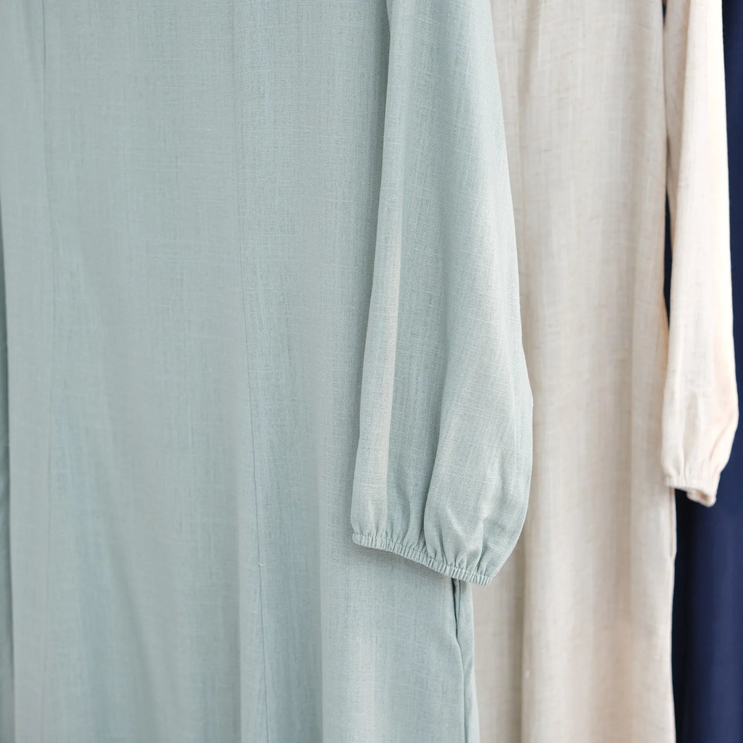 Women Cotton Linen Fabric Round Neck Fitted Waist Maxi Dress